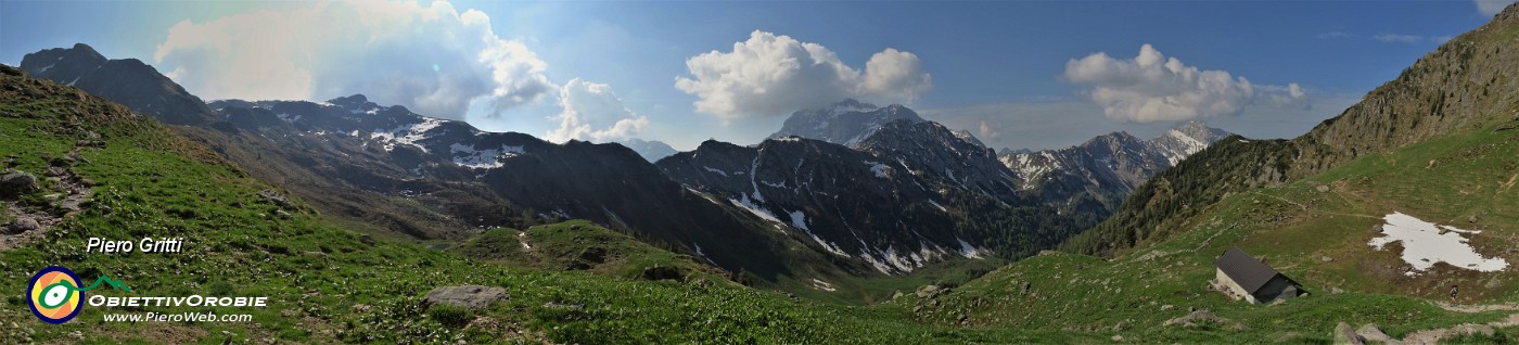 09 vista panoramica sull'Alpe della Baita delle foppe (1884 m) .jpg